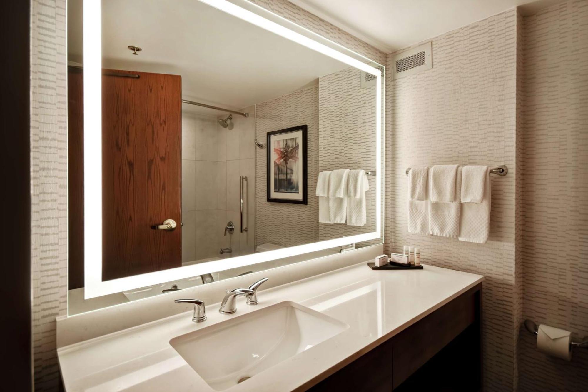 Embassy Suites By Hilton Omaha Downtown Old Market Buitenkant foto