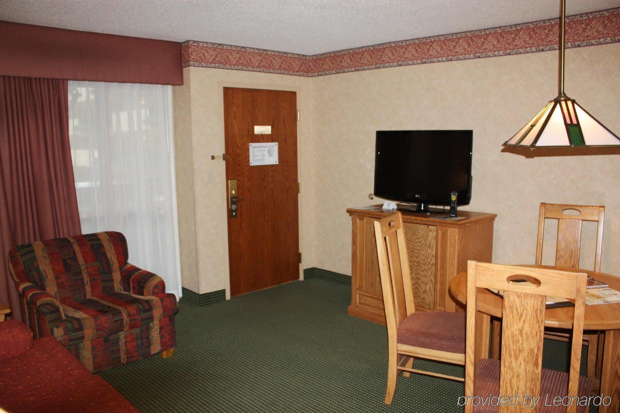 Embassy Suites By Hilton Omaha Downtown Old Market Kamer foto