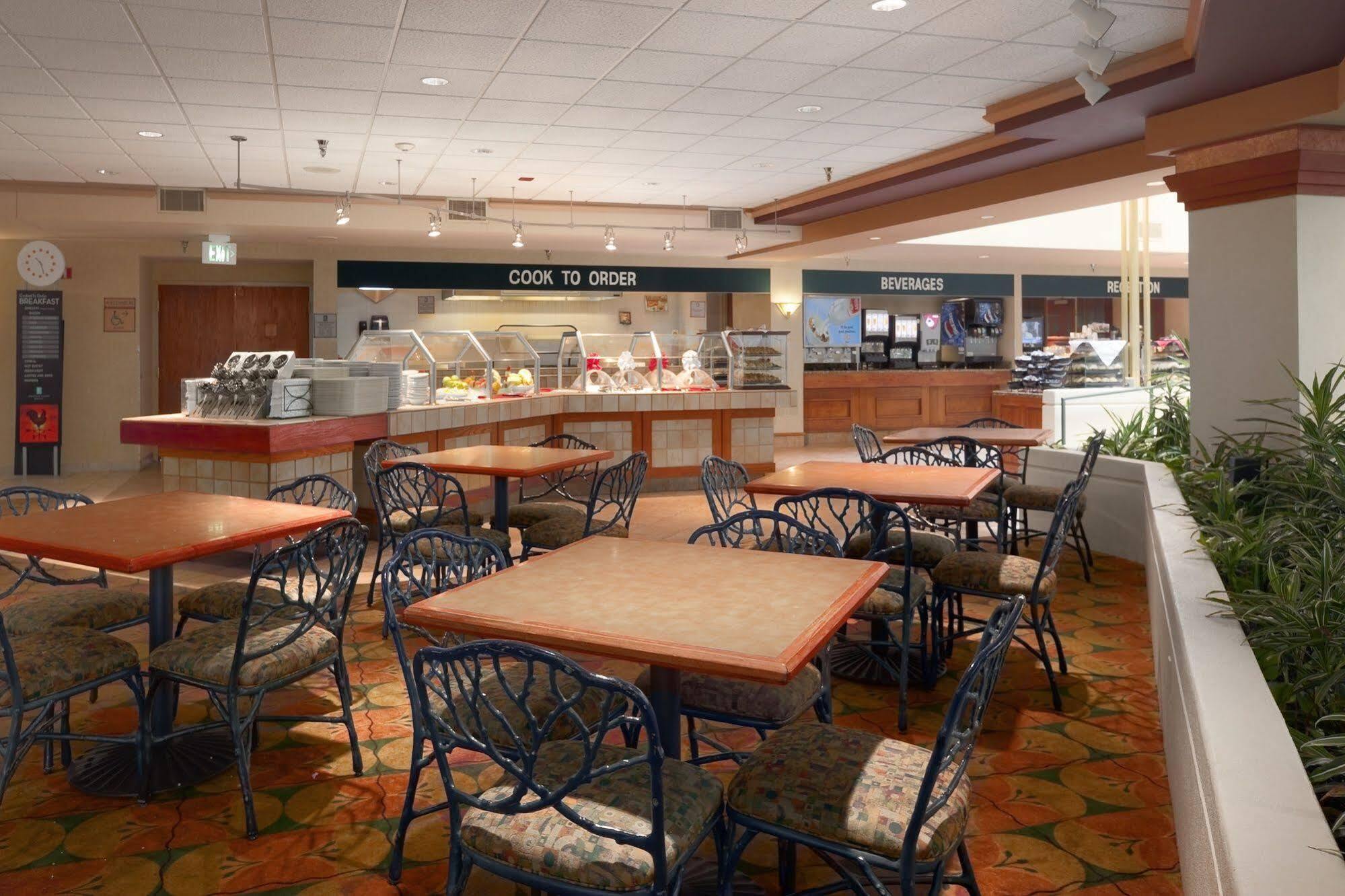 Embassy Suites By Hilton Omaha Downtown Old Market Buitenkant foto